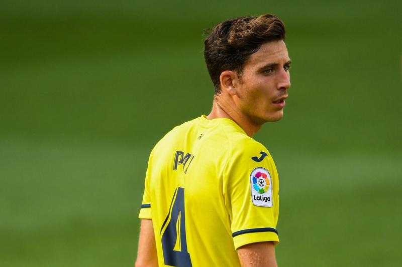 مدافع فياريال مطلوب في الدوري الإنجليزي
