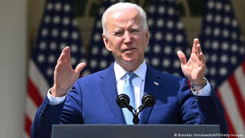 بايدن: استثمار ملياري دولار لبناء مشروعات جديدة للطاقة الشمسية.. فيديو