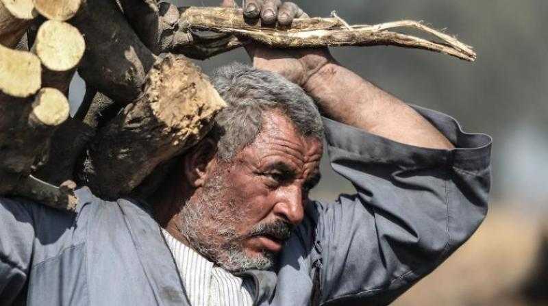 عمرو أديب: المواطنين ملهيون الآن في موضوع واحد وهو «أكل العيش»