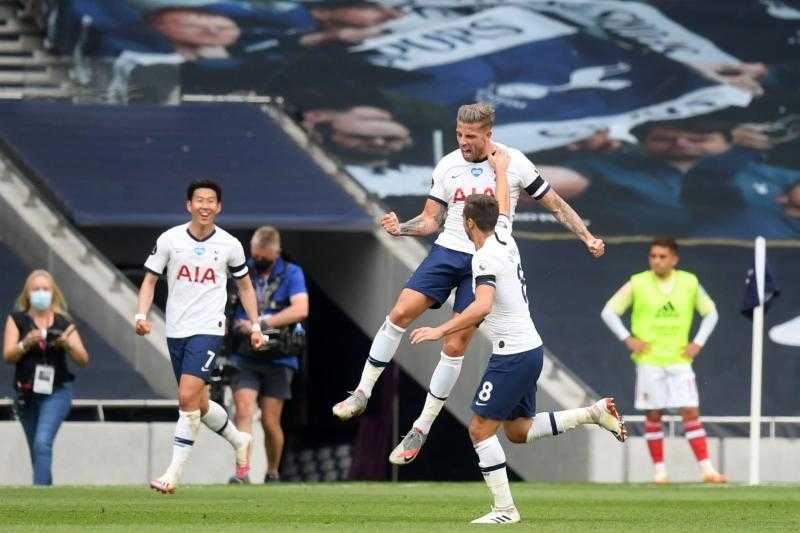 موعد مباراة توتنهام وليدز يونايتد والقنوات الناقلة في الدوري الإنجليزي
