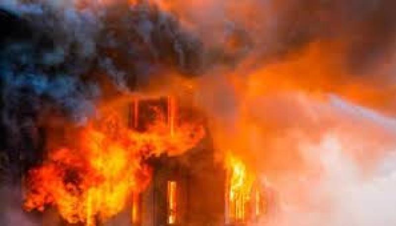 مصرع شخصين وإصابة آخر إثر حريق اندلع في فرنسا