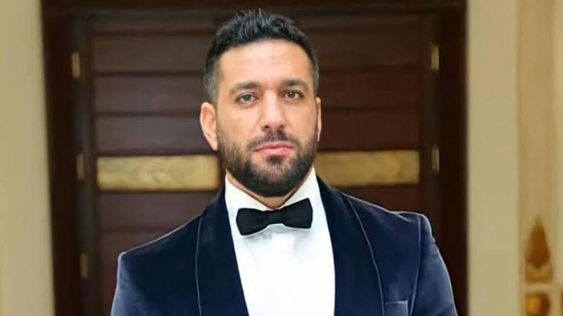 حسن الرداد يخطف أنظار متابعيه في أحدث جلسة تصوير له