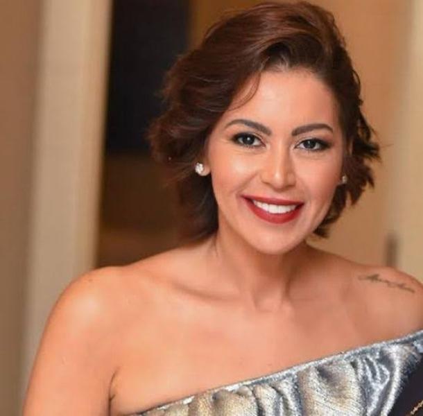 بالأسود .. لقاء الخميسي تخطف الأنظار بإطلالة ساحرة من مهرجان القاهرة السينمائي