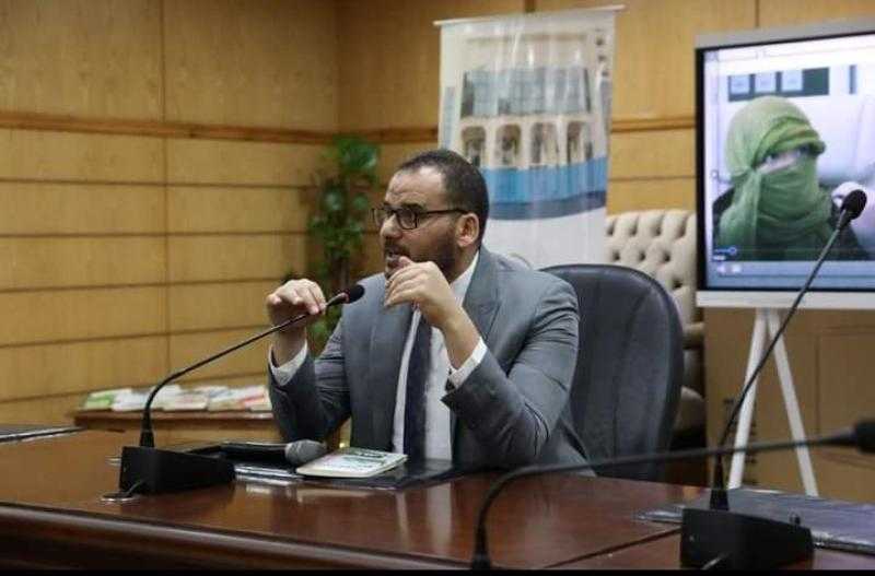مرصد الأزهر ينظم محاضرة بعنوان ”التوظيف الإيجابي والسلبي لاستخدامات الإنترنت”