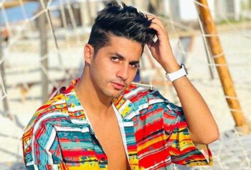 عنبة يكشف تعرض والدته لوعكة صحية