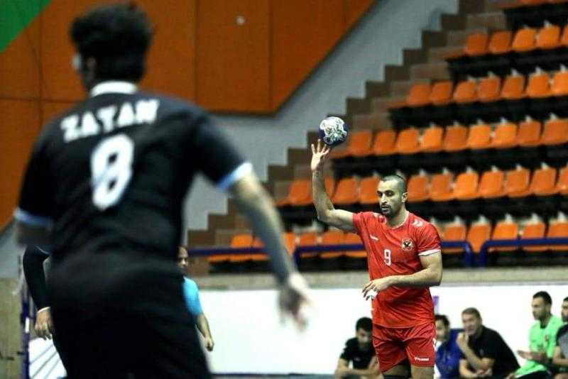 رجال يد الأهلي يفوز على الشمس في الدوري