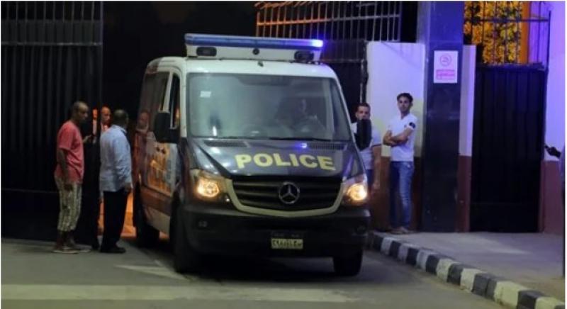 القبض على 3 ذئاب بشرية بتهمة التحرش بفتاة داخل شقة بالوراق