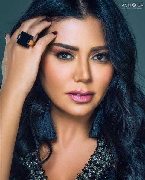 شاهد.. رانيا يوسف تشارك صورة جديدة برفقة دنيا سمير غانم عبر إنستجرام