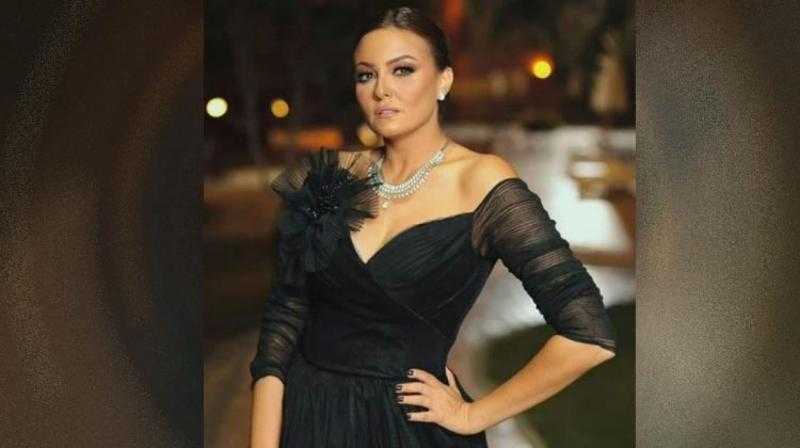 إطلالة جريئة لـ بشرى عبر ”إنستجرام”