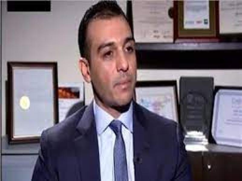  الدكتور إسلام عنان