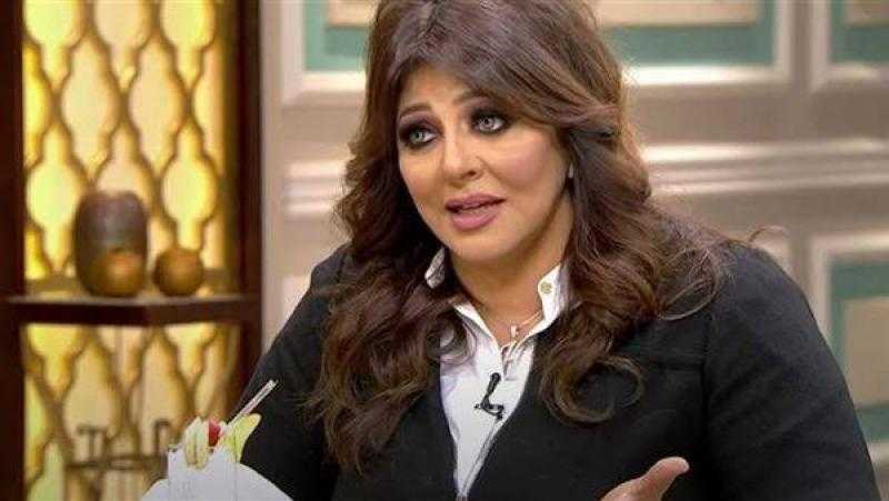 بالزغاريد.. هالة صدقي تحتفل بطلاقها