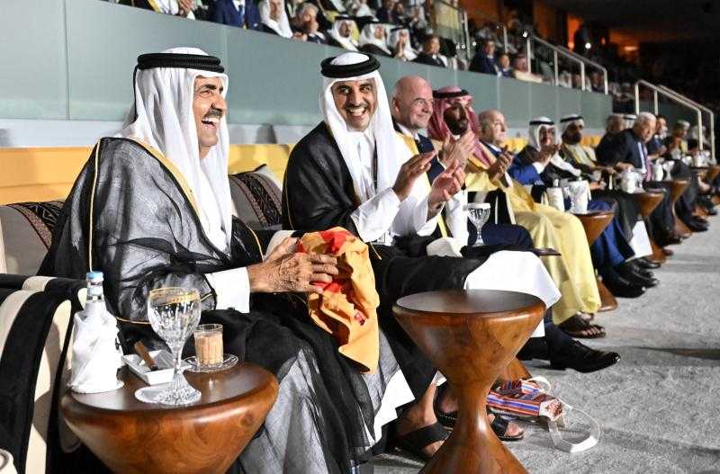 رسالة مهمة من أمير قطر للجماهير بعد افتتاح كأس العالم 2022