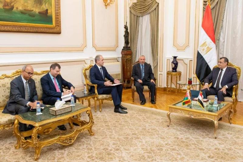 وزير الإنتاج الحربي 