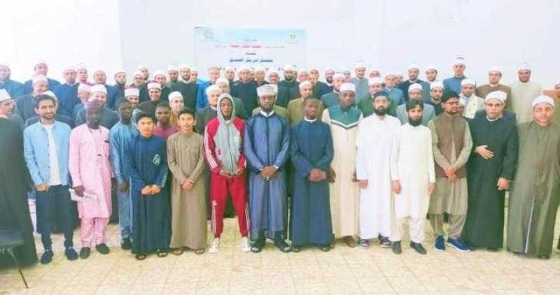 الأوقاف: افتتاح فعاليات المعسكر التثقيفي الـ 13 المشترك للأئمة والطلاب الوافدين