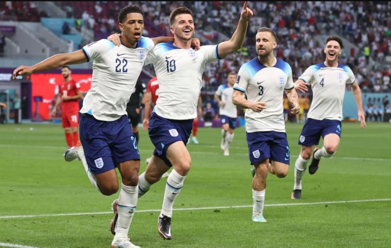 إنجلترا تضرب إيران بـ ثلاثية في الشوط الأول بـ كأس العالم 2022