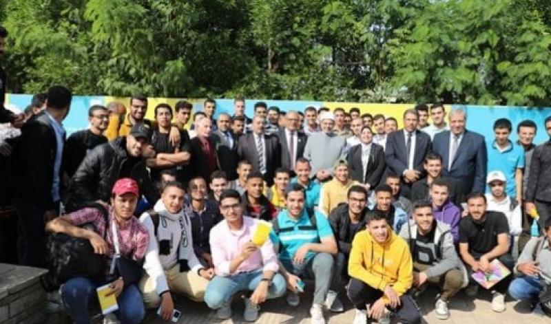 رئيس جامعة الأزهر يشيد بالمشروع الوطني للقراءة