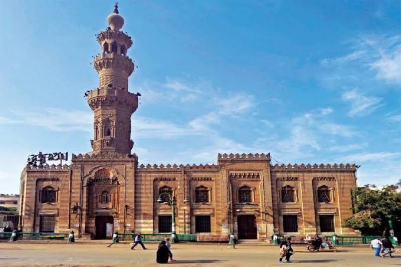 غضب واسع في مصر بعد وصف ”السيدة عائشة” بلفظ مسيء.. وتحرك عاجل لحذفه