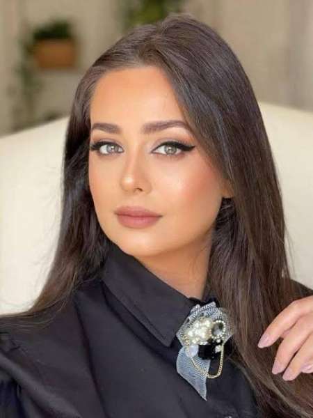هبة مجدي 