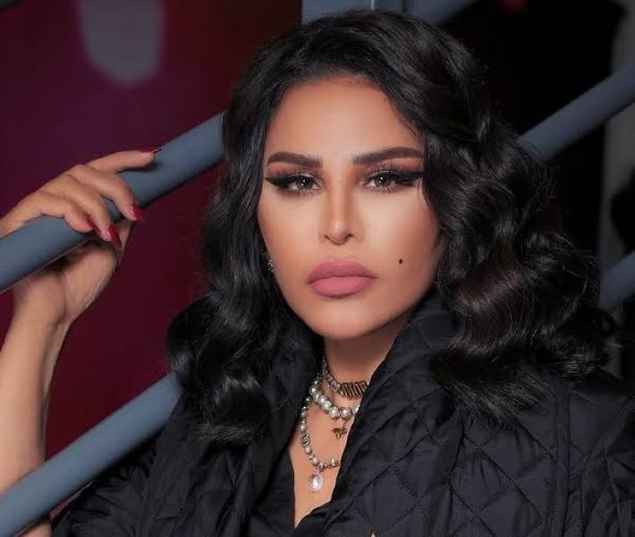 الفنانة أحلام 