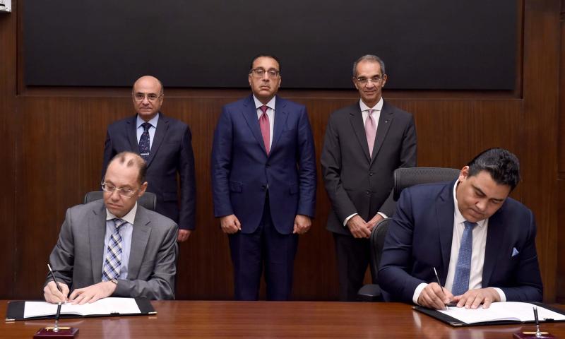 جانب من بروتوكول التعاون