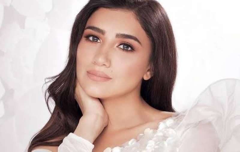 مي عمر 
