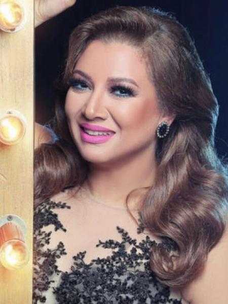 بإطلالة جريئة.. انتصار تثير الجدل عبر إنستجرام