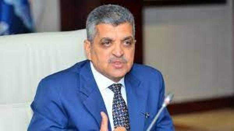 بعد إنشاء صندوق قناة السويس.. أسامة ربيع يكشف حقيقة بيع الهيئة