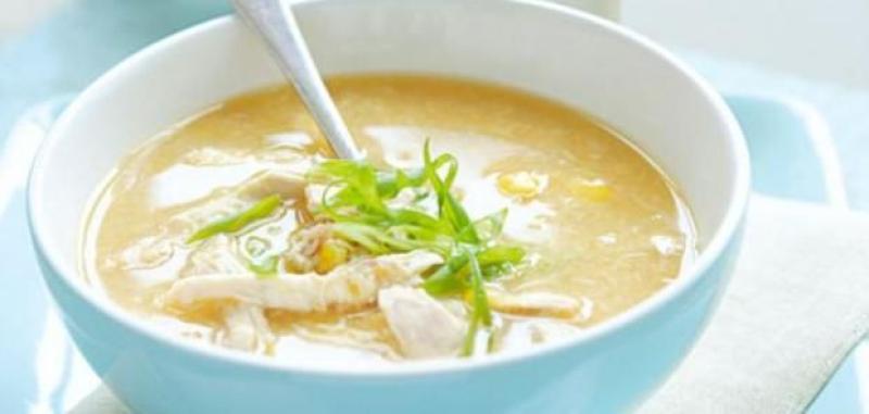 شوربة الدجاج بالذرة 