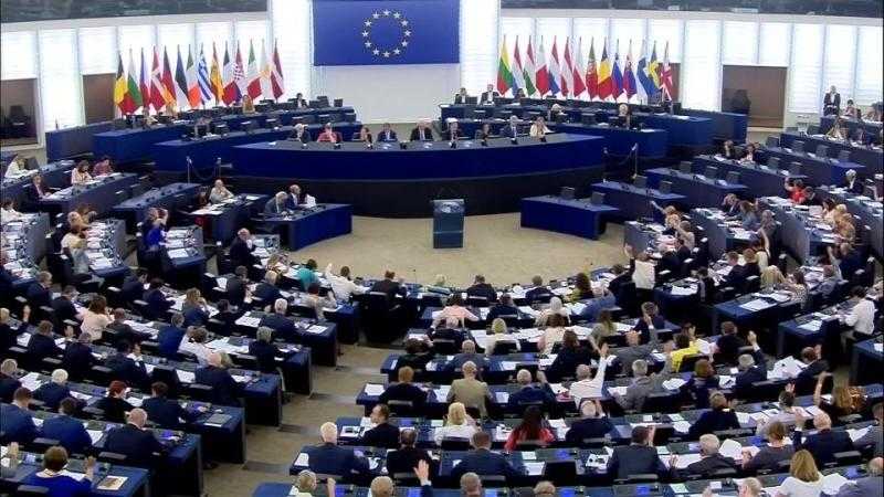 البرلمان الأوروبي: الديمقراطية الأوروبية تتعرض لهجوم
