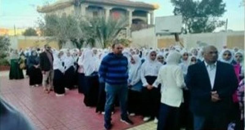 شاهد.. أول صور للزي الجديد لمدرسة الإسدال الإيراني بالدقهلية