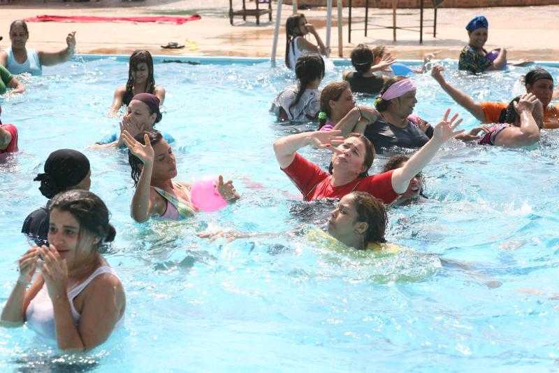 كاملة أبو ذكري: إلهام شاهين قعدت مع واحدة بتقلع «ملط» عشان فيلم يوم للستات