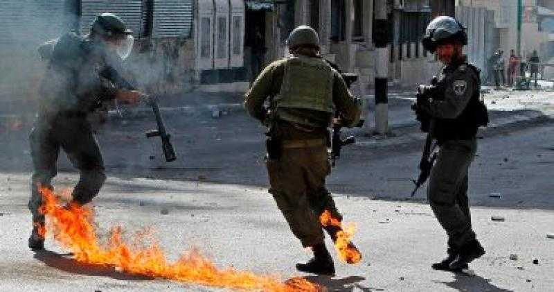 إصابات بالاختناق خلال مواجهات بين فلسطنيين مع قوات الاحتلال جنوب جنين