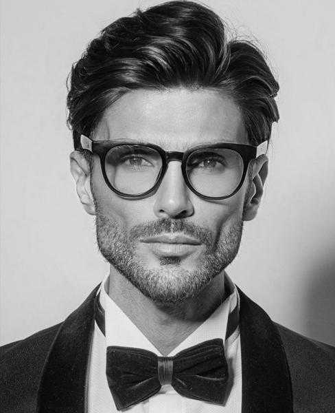 شادي شامل بإطلالة كلاسيكية عبر  «إنستجرام»