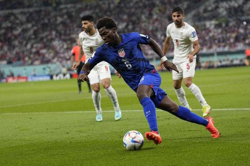 الشوط الأول.. أمريكا تتقدم على إيران بهدف نظيف في كأس العالم 2022