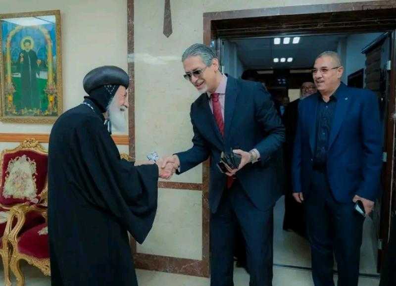 سفير مصر الجديد بالسودان يزور مقر الكنيسة القبطية في الخرطوم