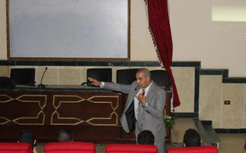 «جامعة الأزهر» تكرم الطلاب في ختام سلسلة دليل الطلاب إلى إعراب الأفعال