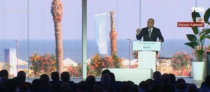 وزير الإسكان-صورة من مقطع الفيديو