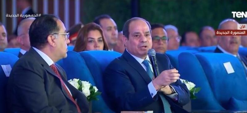 السيسي: «والله ما حد يقدر يعمل أكتر من اللي إحنا بنعمله».. فيديو
