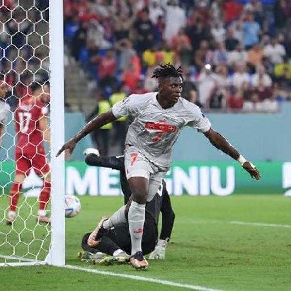 سويسرا تتأهل لدور الـ16 بفوز مثير على صربيا