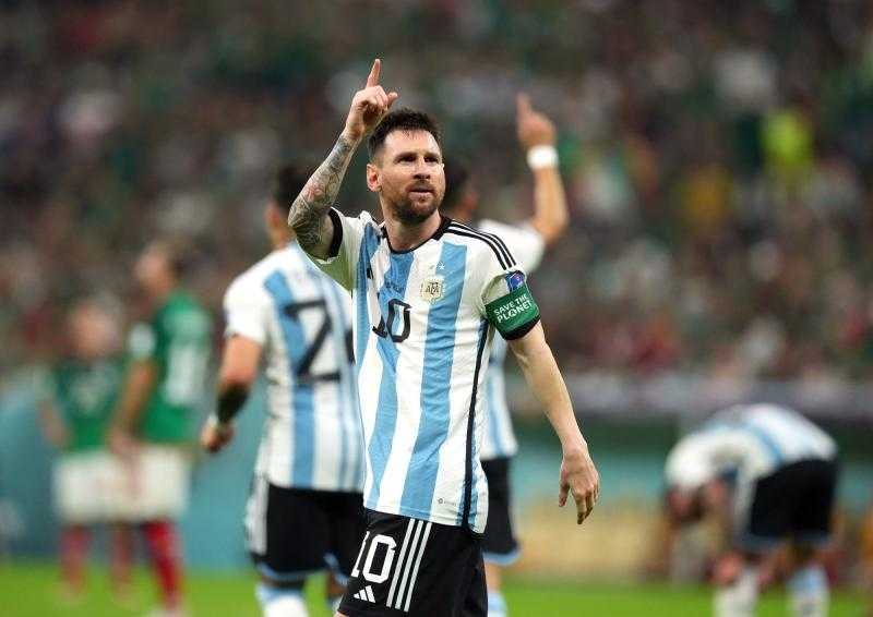 «العودة تقترب».. برشلونة يثير الجدل بصورة جديدة لميسي