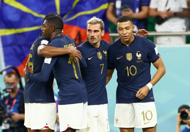 مبابي يقود فرنسا لدور الثمانية في كأس العالم على حساب بولندا