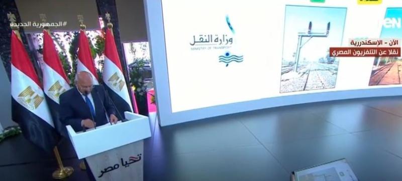 وزير النقل يستعرض المشروعات القومية التي تم تنفيذها بالإسكندرية.. «فيديو»