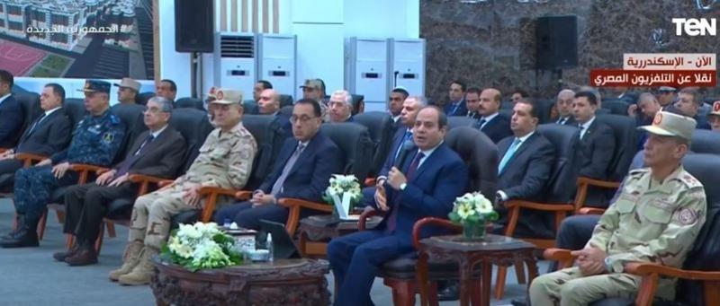 السيسي: 700 مليون جنيه تعويضات اجتماعية لإخلاء مكان محور المحمودية