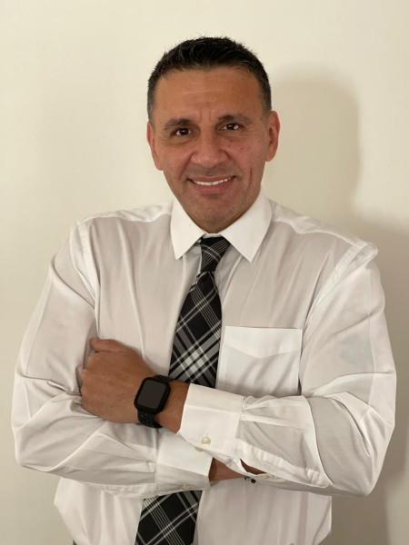 الدكتور أحمد الشريف