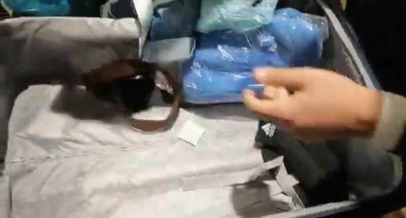 بطريقة ماكرة.. ضبط راكب حاول تهريب آلاف الدولارات في مطار القاهرة