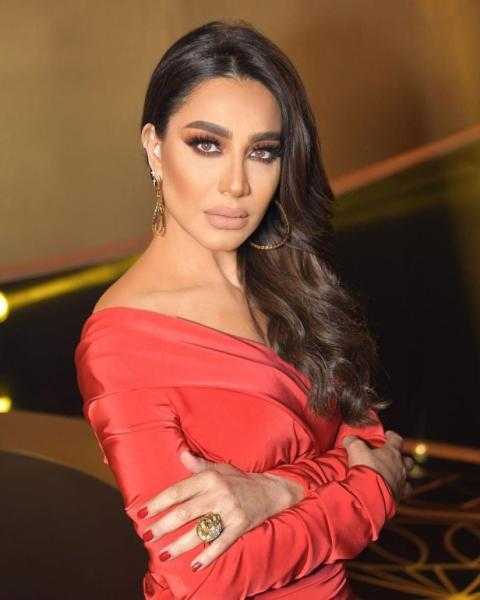 إطلالة ساحرة للإعلامية بسمة وهبة على إنستجرام