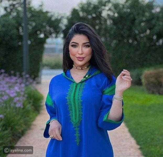 دنيا بطمة تثير الجدل بإطلالتها عبر إنستجرام