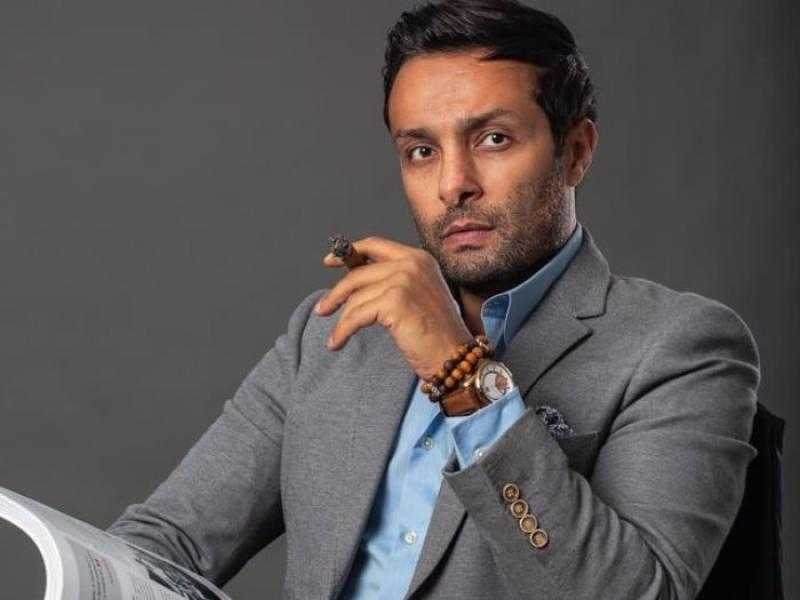 أحدث ظهور للفنان وائل عبد العزيز داخل الجيم عبر إنستجرام