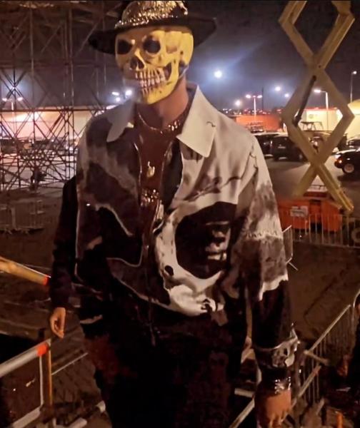 بقناع دراكولا.. محمد رمضان يثير غضب الجمهور في أحدث ظهور له