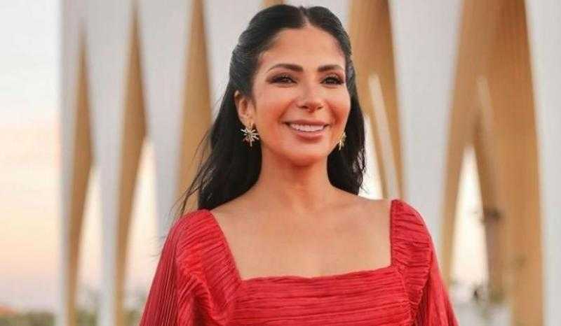 منى زكي تبدأ تصوير مسلسلها الجديد الأسبوع المقبل